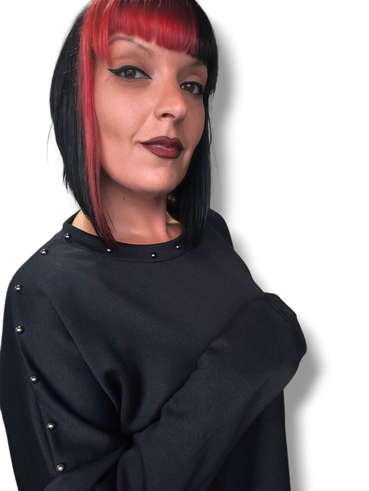 Sudadera oversize con tachas