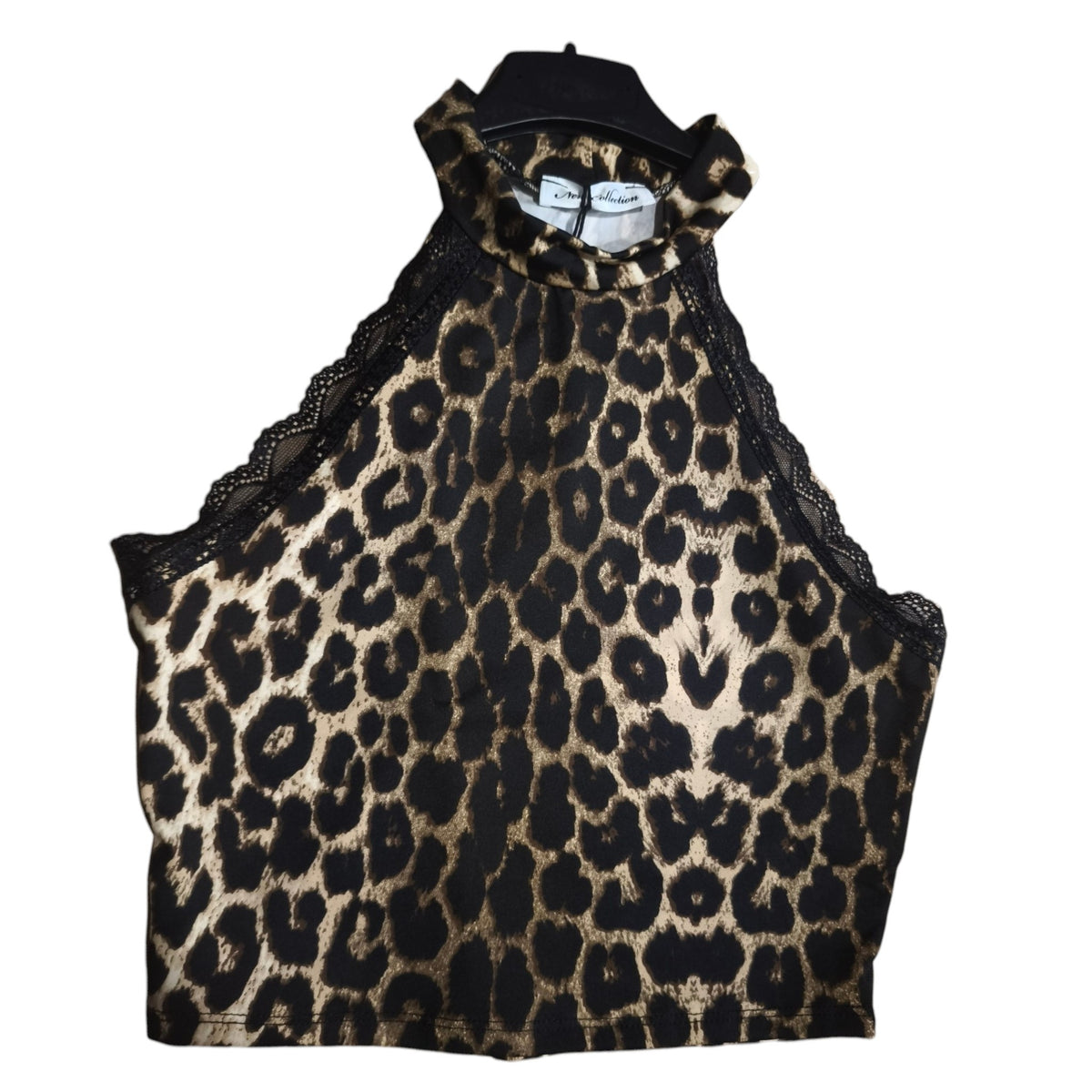Top cuello y encaje
