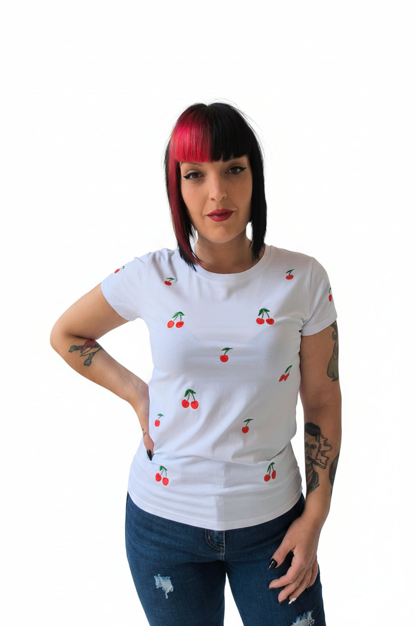 Camiseta cerezas bordadas
